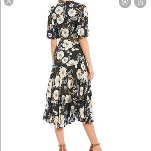 NWT Gianni Bini Midi length floral wrap dress Size L